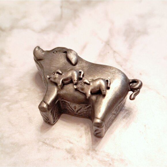 Torino Pig Pig Pewter Brooch Pin & Piglet Stud Earrings Trinket Box Set - Picture 11 of 16